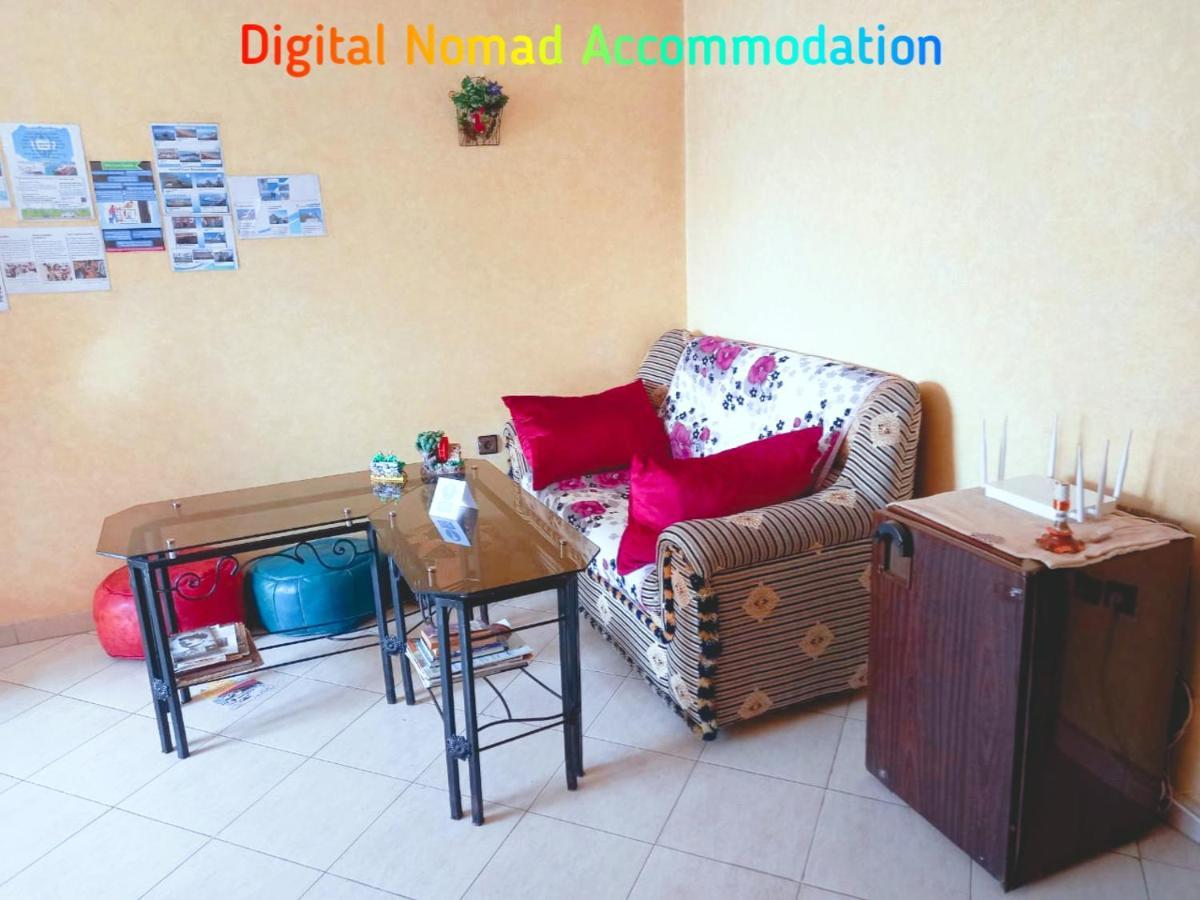 Aertisticspace In The Center 4 Bunk Dormroom Tanger Exterior foto