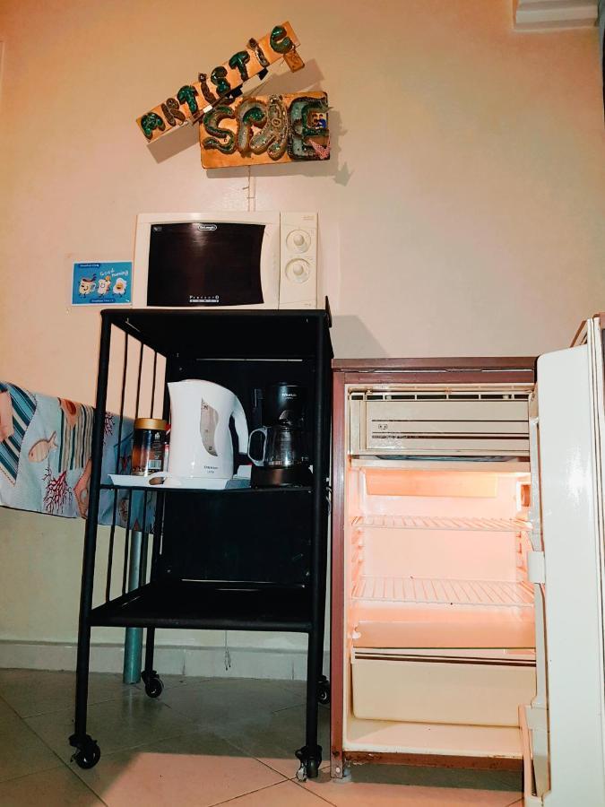 Aertisticspace In The Center 4 Bunk Dormroom Tanger Exterior foto